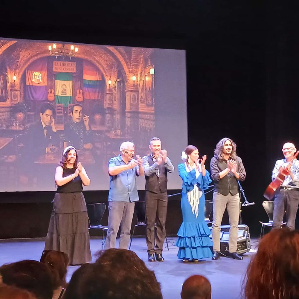 Teatro solidario