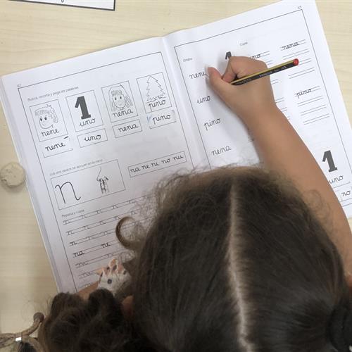 Voluntariado para apoyo escolar con menores