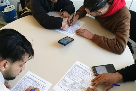 Voluntariat amb llengua àrab