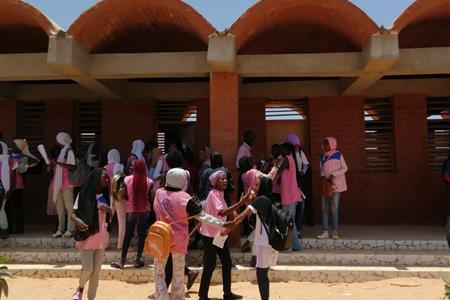 Busquem voluntàri/a educadora o similar per anar a Senegal (Àfrica)