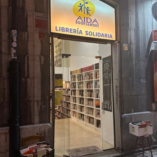 Voluntariado en librería solidaria aida books&more oviedo