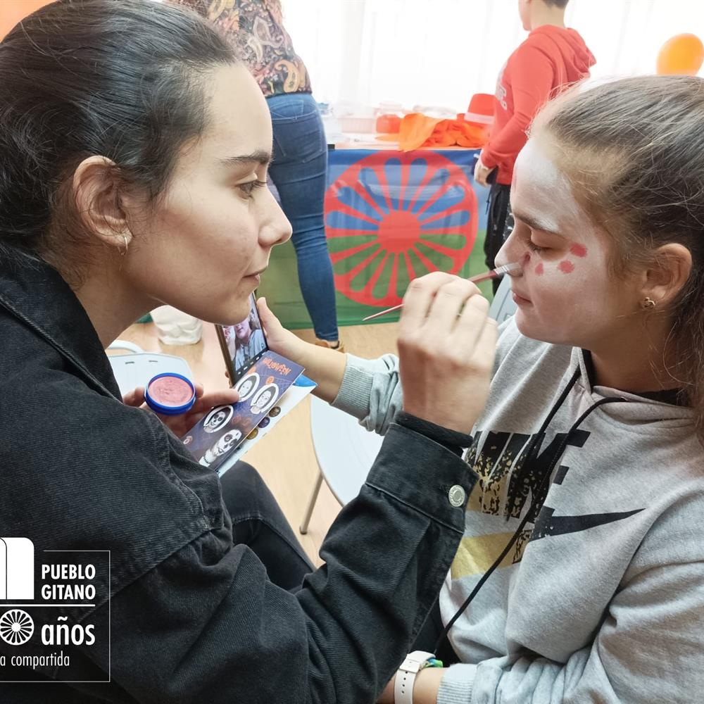 Apoyo y refuerzo educativo con alumnado gitano en zaragoza