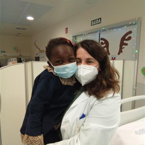 Voluntarios para acompañamiento a niños y niñas en hospitales de malaga proyecto viaje hacia la vida