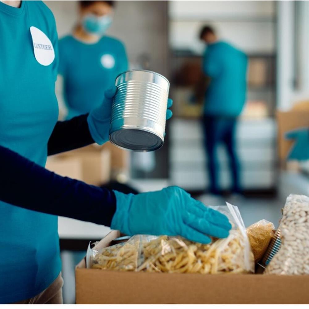 Voluntariado para reparto de alimentos en "tu hada madrina & hope mallorca" 