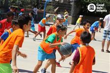 Voluntari/a per activitats d'esport amb infants a salt