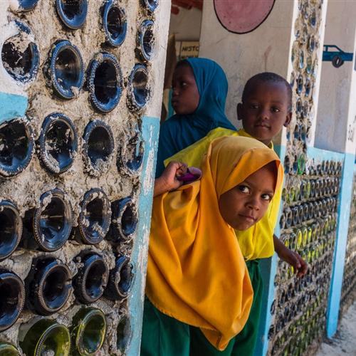 Microproyectos de cooperación. Kenia - Lamu. educación, arte y reciclaje