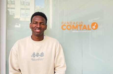 Classes de català a un jove nouvingut
