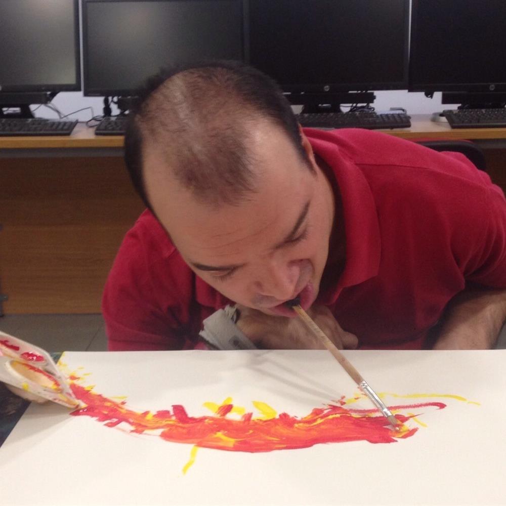 Taller de pintura per a persones afectades de paràlisi cerebral