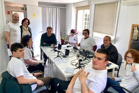 Voluntariado para el proyecto de radio
