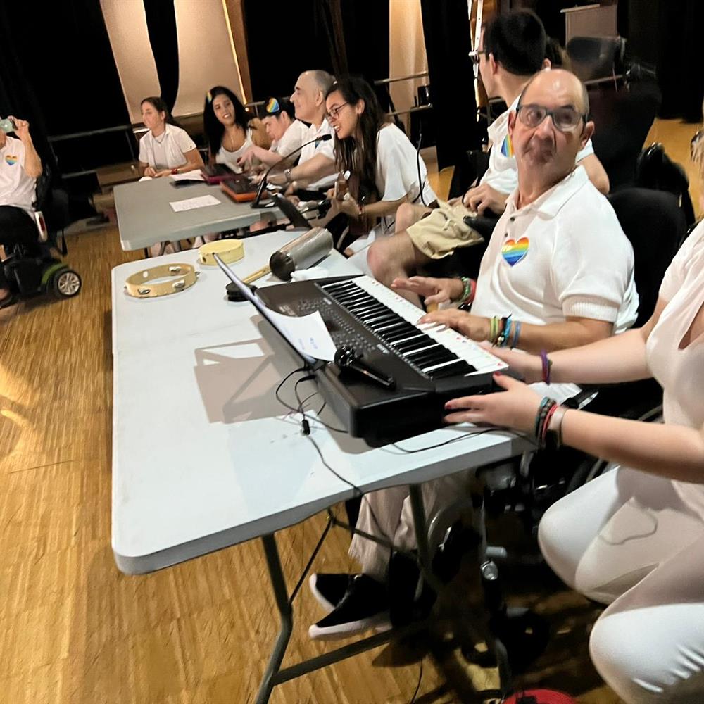 Taller de música y musicoterápia con persona con parálisis cerebral