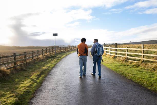 Acompañamiento emocional a jóvenes - airamana centro de escucha