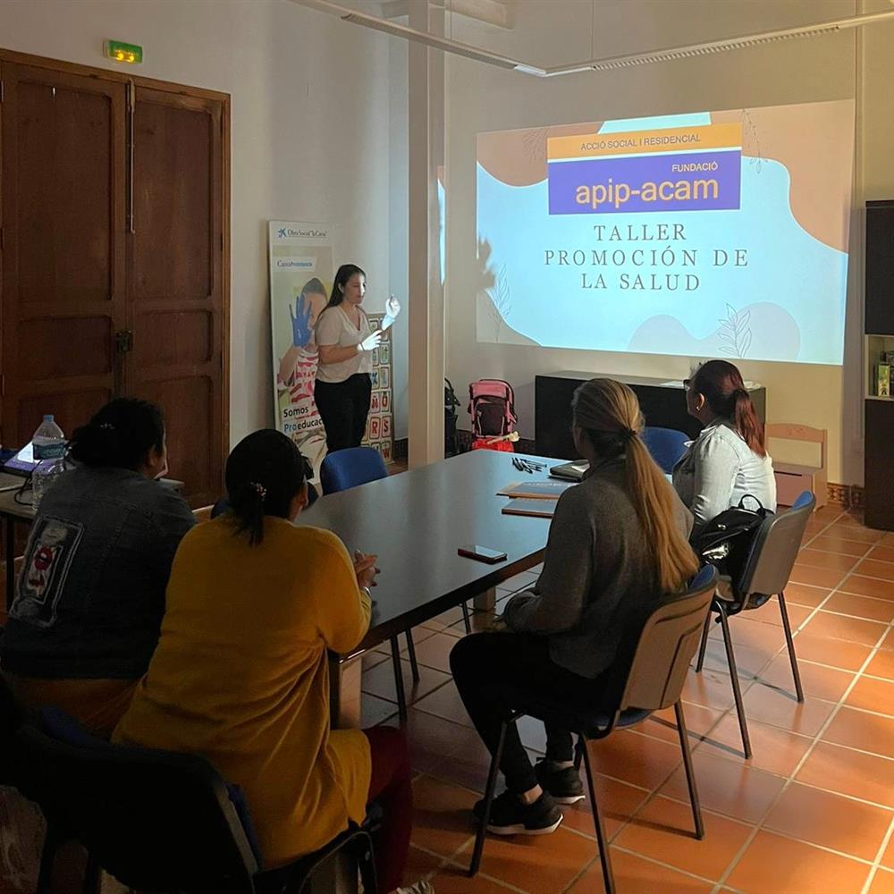 Docente taller salud sexual y reproductiva